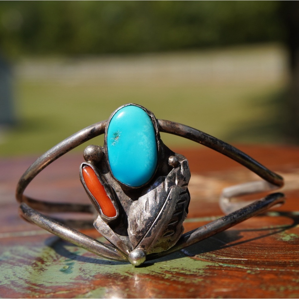 Vintage Red Coral & Turquoise Sterling Silver Cuff - Picture 15 of 16